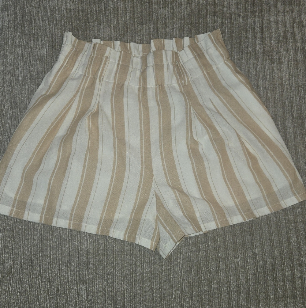 Alya Striped Chinos in Beige and White